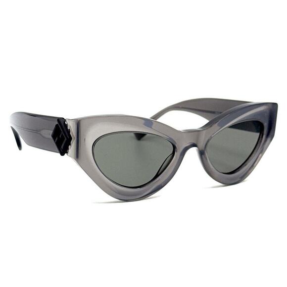 NEW!!! FENDI Sunglasses FE40146I 20A Authentic main image 4